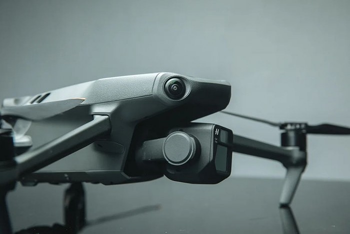 [图]大疆发布消费级摄像无人机Mavic 3：双摄设置 46分钟飞行时间 - 6