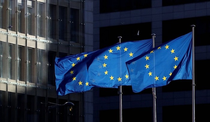 欧盟委员会计划在3月底前就反垄断法达成协议 - 1