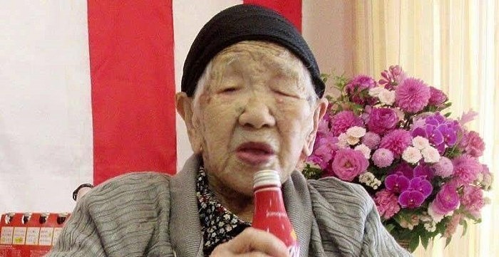 119岁全球最长寿老人去世：生前最爱喝碳酸饮料 吃巧克力 - 2