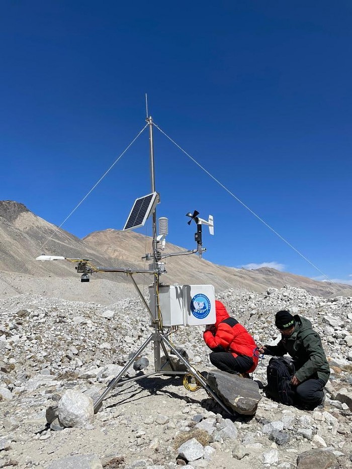 世界海拔最高自动气象站将在珠峰架设 - 2