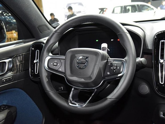 沃尔沃正式公布全新纯电动轿跑SUV：C40 RECHARGE - 8