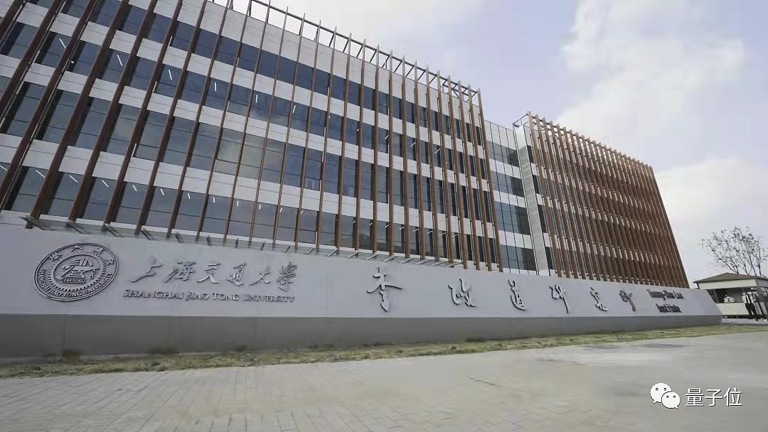 中国高校最强超算 上算引力波，下算光量子 - 2