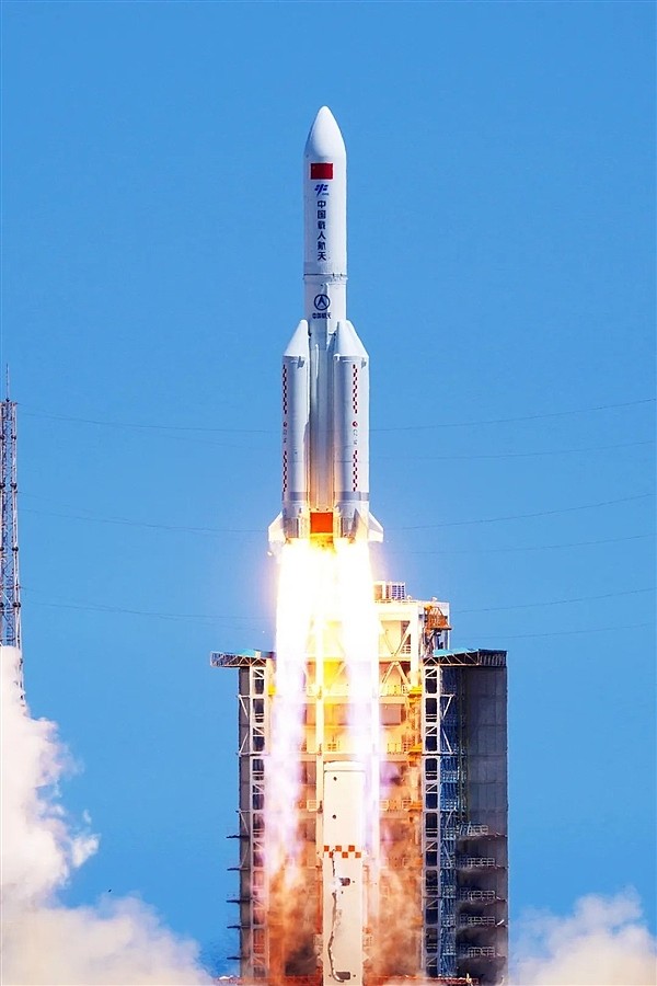 中国长征系列火箭创下新纪录：2030年左右载人登月 - 1