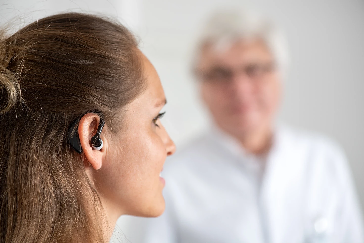 研究：入耳式传感器可监测在家中隔离的高危COVID-19患者 - 1