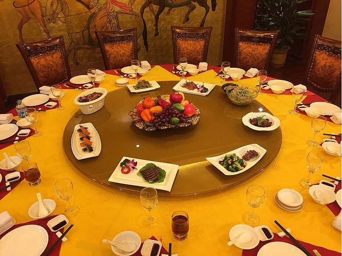 dinner-china-table-lazy-susan.jpg