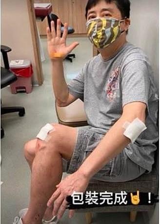 60岁庾澄庆突发意外！从车上摔下，膝盖手肘血流不止，被紧急送医 - 3
