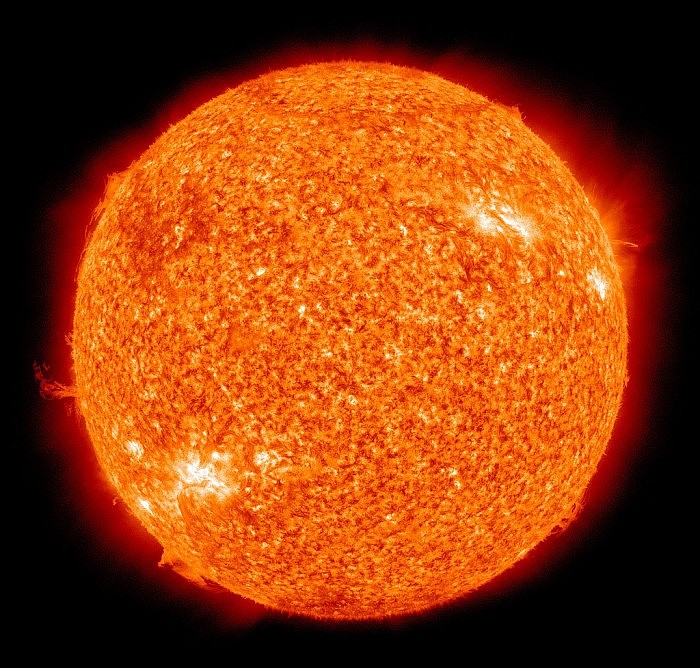 1024px-The_Sun_by_the_Atmospheric_Imaging_Assembly_of_NASA's_Solar_Dynamics_Observatory_-_20100819.jpg