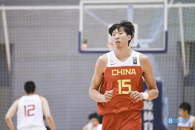 北青：中国男篮今年面临巨大困难 锻炼&培养年轻球员现实意义更大 - 1