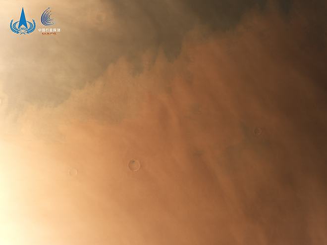 祝融号最新自拍照：表面积累薄薄的沙尘 - 4