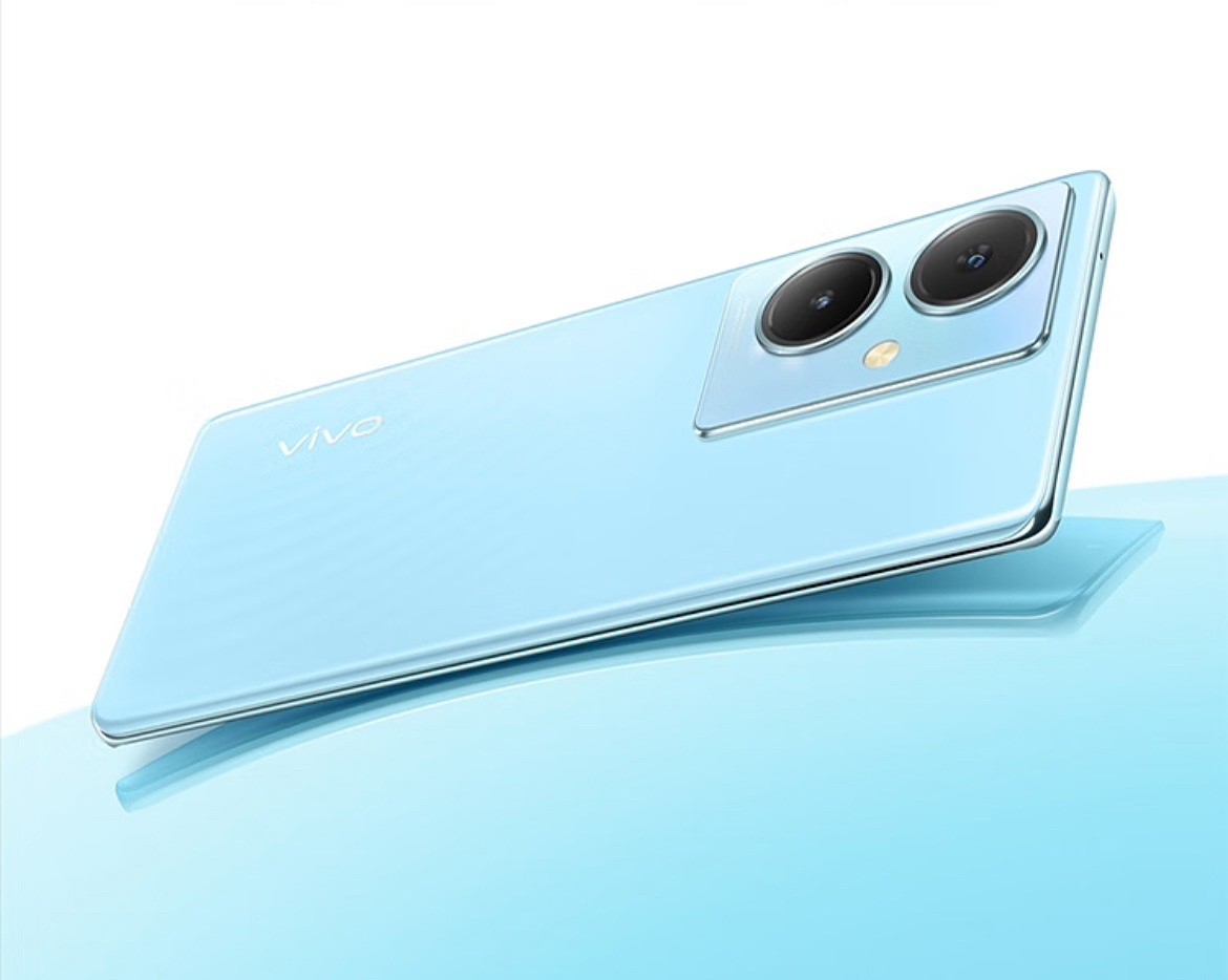 vivo Y 系列首款曲面屏手机 Y78 + 开启预售：搭载高通 695 处理器，1599 元起 - 2
