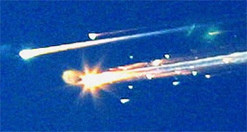 2003年2月1日：哥伦比亚号航天飞机失事 - 1