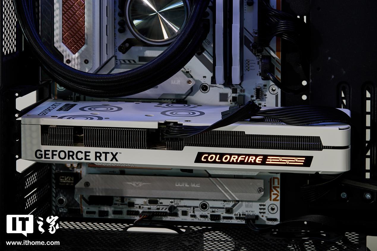 【IT之家开箱】COLORFIRE GeForce RTX 4060 Ti 橘影橙 8GB 图赏：我被一张显卡萌化了 - 8