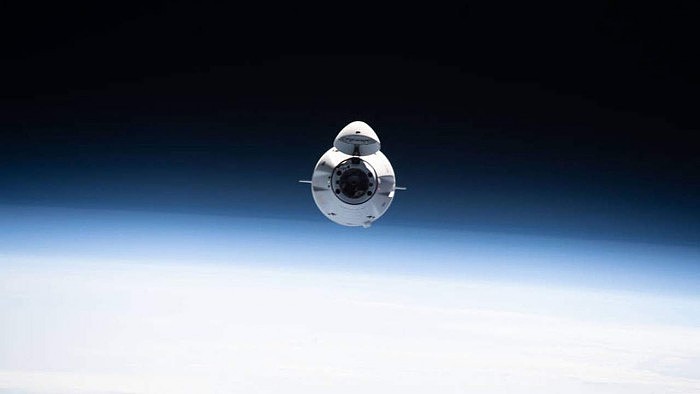 SpaceX、诺斯罗普·格鲁曼将在2026年之前为ISS提供补给任务 - 2
