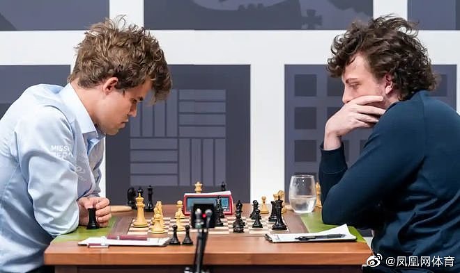 活久见!国际象棋19岁小将爆冷击败世界冠军 被怀疑用智能肛珠作弊 - 1