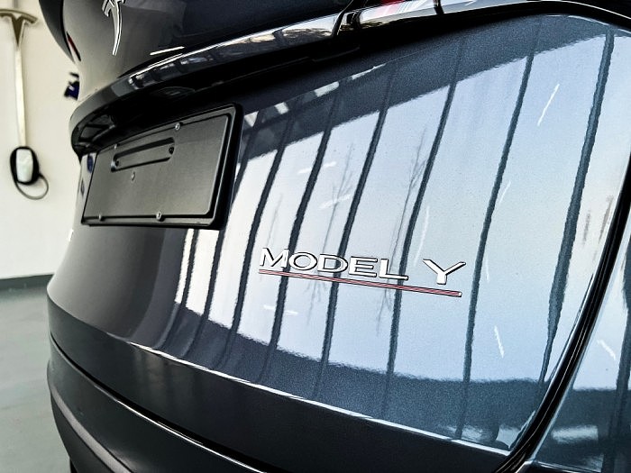 Model Y高性能版交付 特斯拉员工首批提车：百公里加速3.7秒媲美超跑 - 9