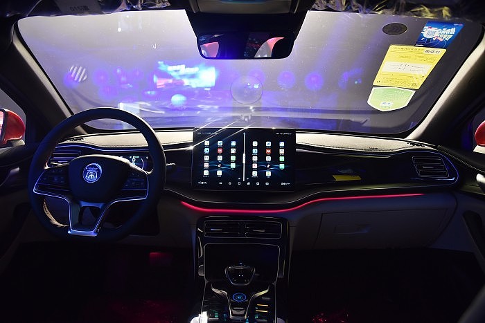 安全配置升级/售价16.98万元起 比亚迪秦PLUS EV新增车型上市 - 3