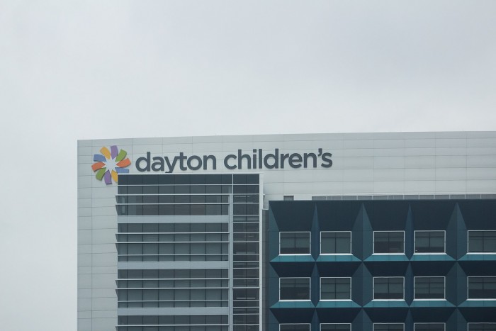1599px-Dayton_Children's_Hospital_from_Ohio_State_Route_4.jpg