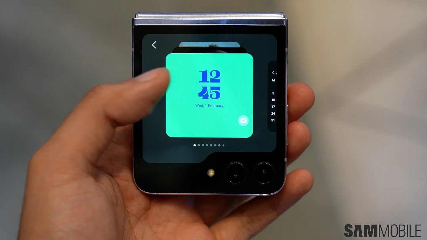 三星 Galaxy Z Flip5 手机 3.4 英寸外屏 Flex Window 初步上手 - 3