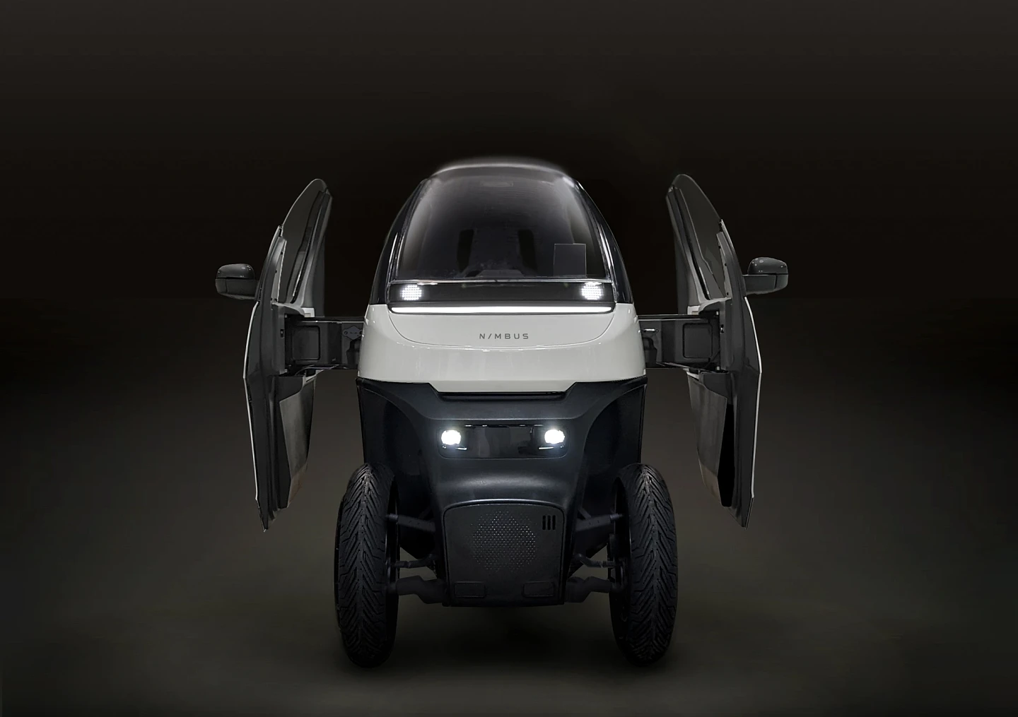 Nimbus推出微型电动车原型：就像一辆装了车顶的摩托车 - 2
