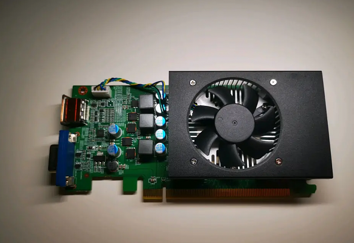 兆芯国产独显真身泄露：2GB显存 跑分堪比11年前AMD集显 - 1