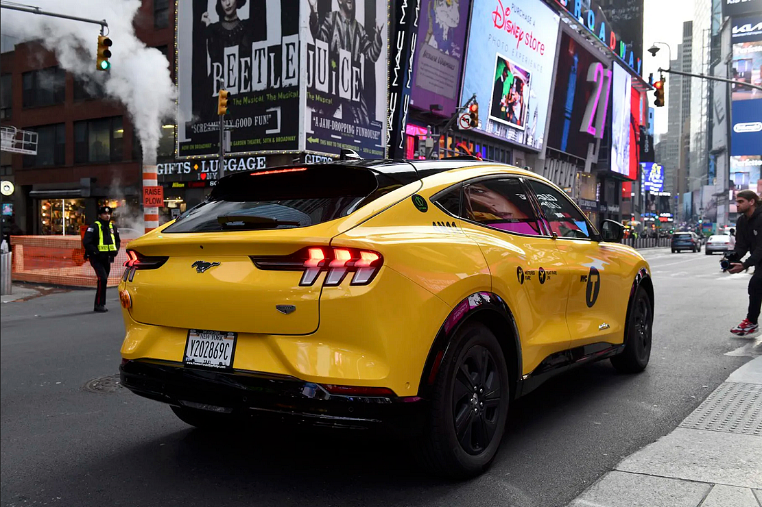 纽约市黄色出租车车队迎来新成员：福特Mustang Mach-E - 1