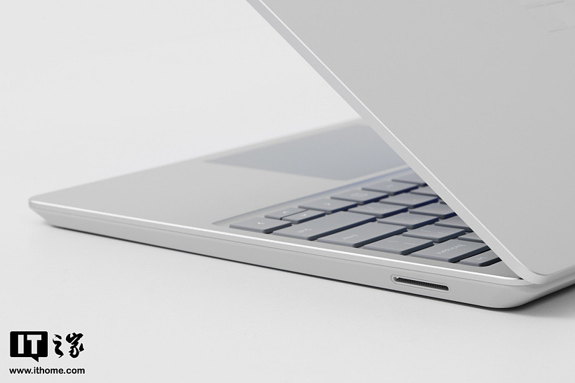【IT之家开箱】微软 Surface Laptop Go 2 亮铂金图赏 - 14