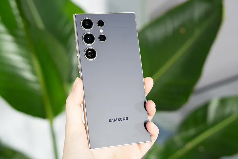 三星 Galaxy S24 Ultra 手机发布：钛合金机身、AI 功能加持，1299 美元起 - 3