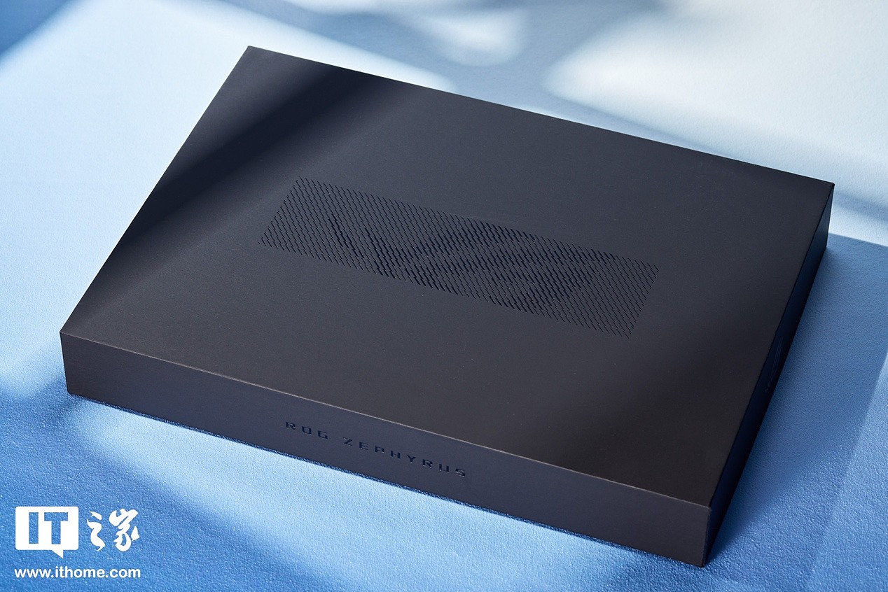 【IT之家开箱】ROG 幻 14 Air 专业性能轻薄本开箱：极致轻薄、做工惊艳、创新实用 - 1