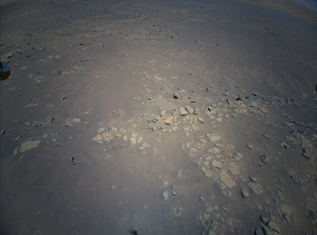 NASA火星直升机在Jezero环形山发现了带有“奇怪线条”的岩石 - 1