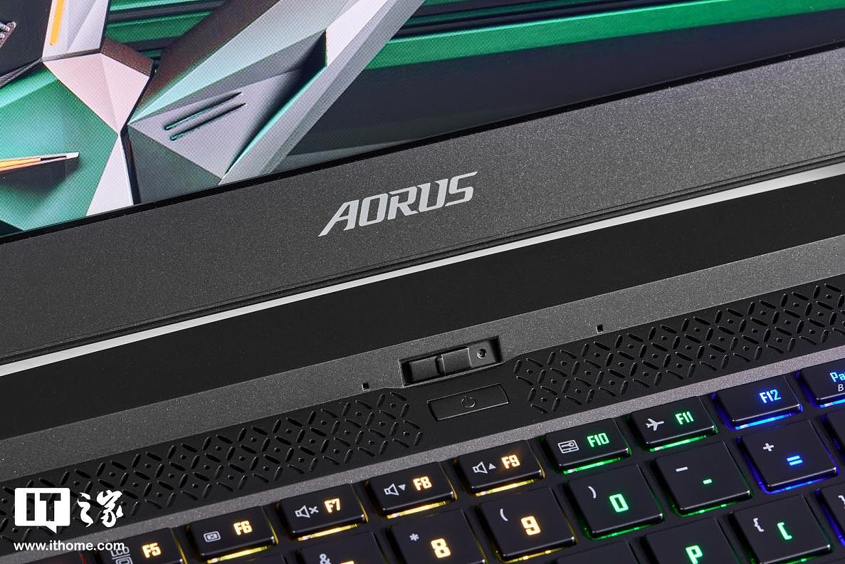 【IT之家评测室】AORUS 15P XD 游戏本评测：300Hz 高刷，电竞级性能释放 - 11