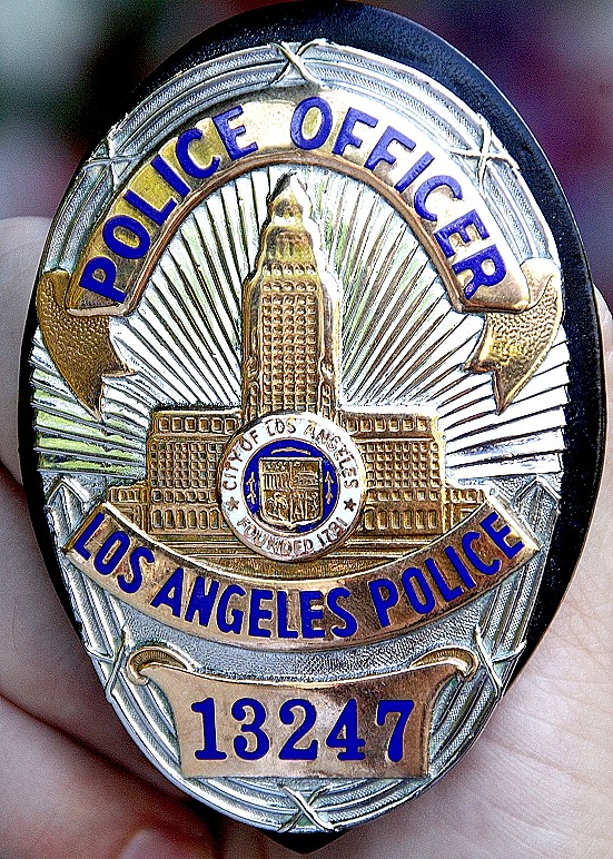 LAPD_Badge_Series_6_13247copyA.JPG