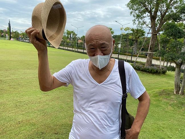77岁凌峰近况曝光，手术后隐居泰国休养，自曝与家人很少联系 - 3