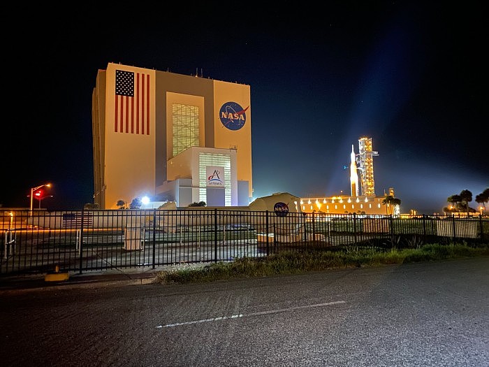 NASA将巨型月球火箭运回发射台 进行第二次“湿式彩排” - 5