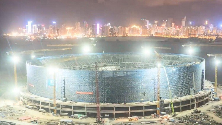 亚洲杯场馆大连梭鱼湾专业足球场已首段封顶，可容纳6.3万人 - 1