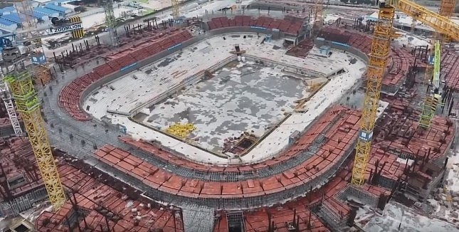 广州专业足球场施工空拍视频：年底前可能完成地面全部混凝土浇注 - 1