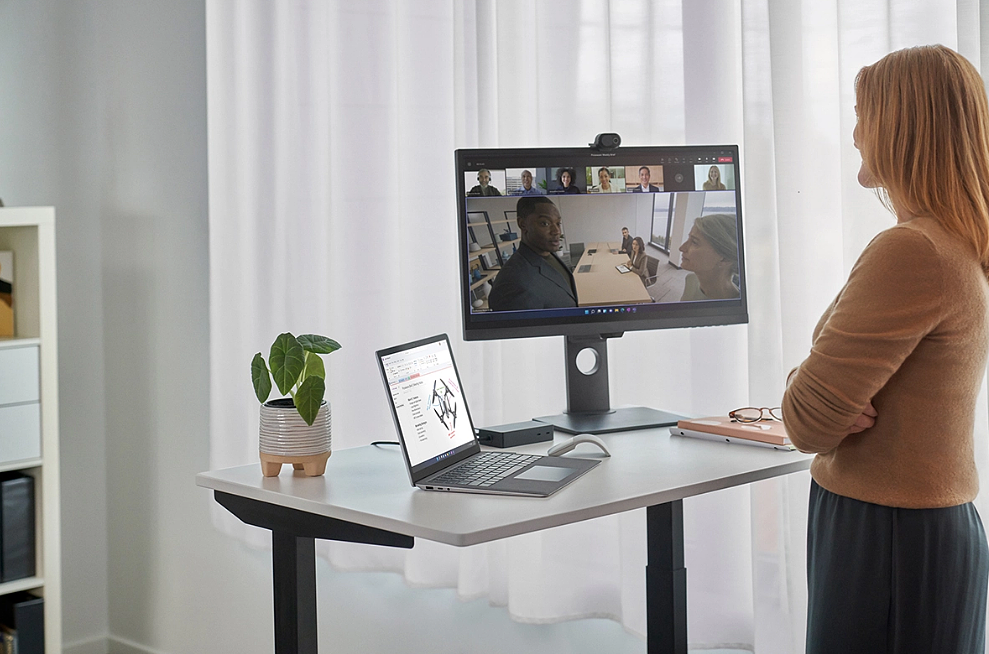 800 美元，微软发布 Surface Hub 2 智能摄像头：专为会议室设计，可检测人员并自动调整视角 - 5