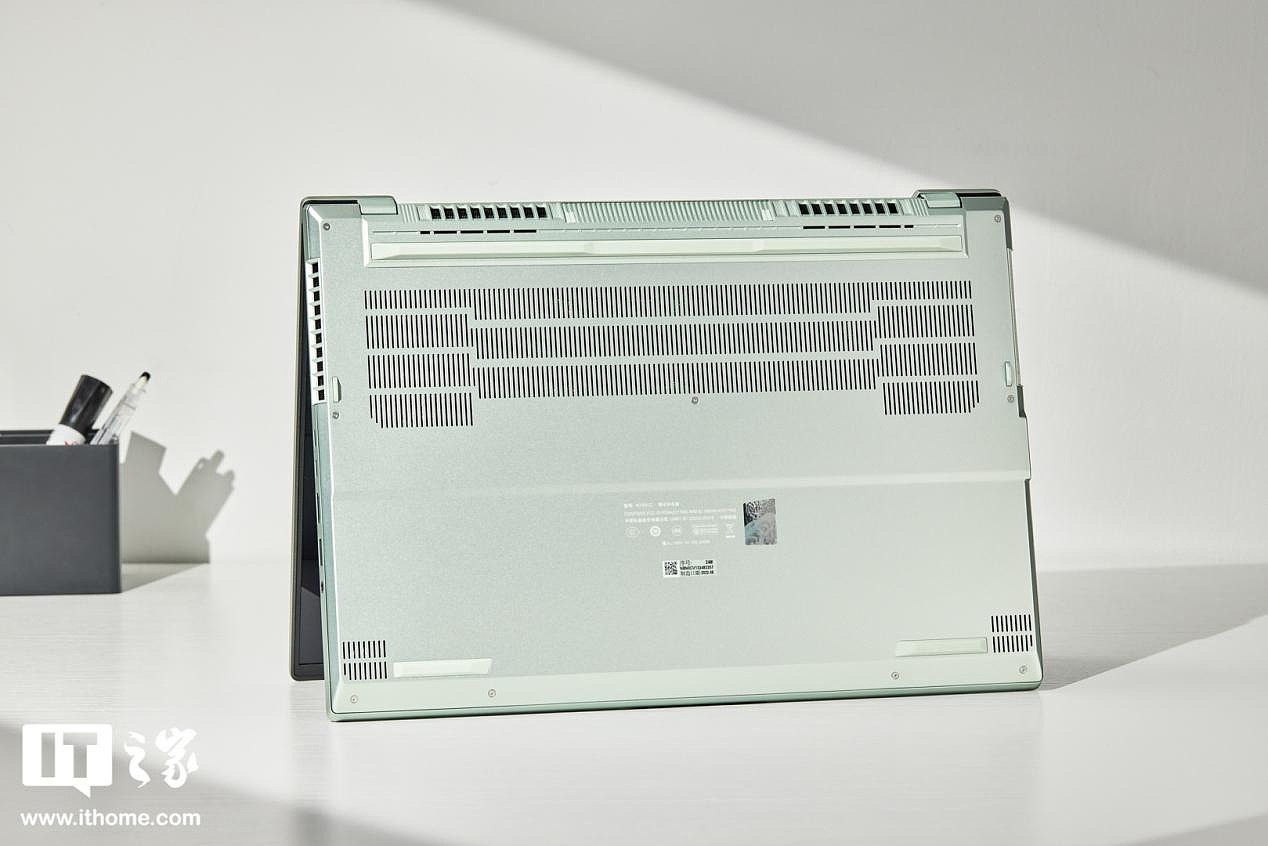 【IT之家评测室】灵耀 Pro16 2022 评测：顶级 OLED 好屏幕，真正 RTX 生产力 - 10