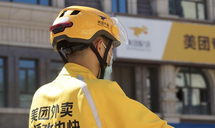 提升骑手安全 美团外卖批量投放智能安全头盔 骑手可语音处理订单 - 1