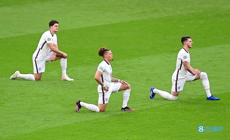 邮报：世预赛对匈牙利赛前 英格兰球员将单膝跪地抗议种族歧视