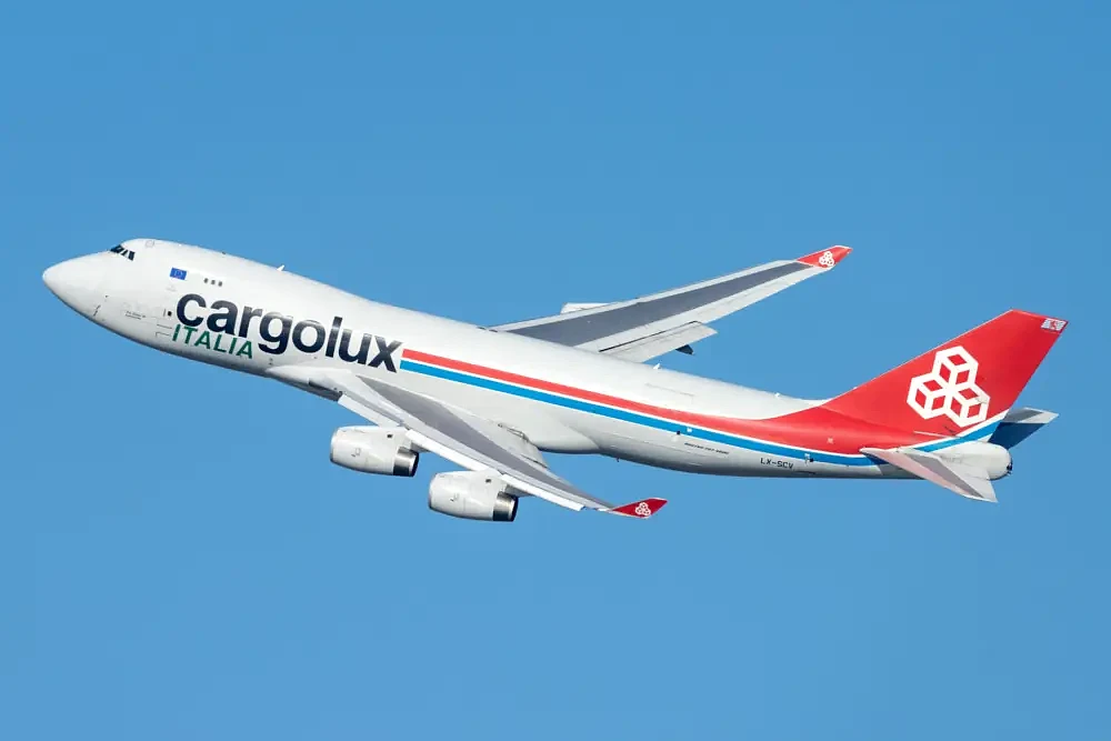 Cargolux-Boeing-747-4R7F-LX-SCV-1000x667.webp