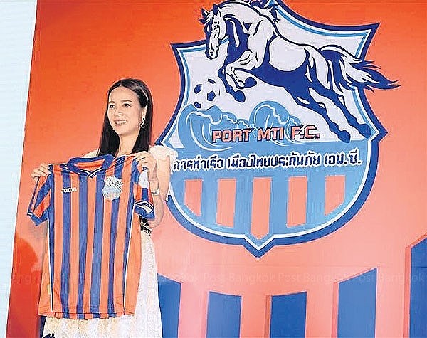 泰国足协任命伍伦盼女士担任泰国国家队兼U23经理 - 2