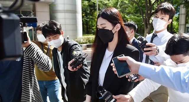 韩国女星Lizzy酒驾肇事案开庭 被检方求刑一年