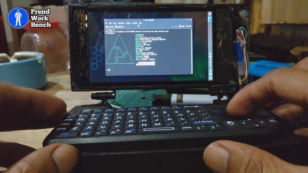 达人改造小米 Redmi 2 Prime 手机，变身 Linux 袖珍笔记本电脑 - 3