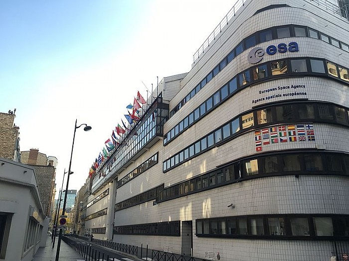 ESA_Headquarters_in_Paris,_France.JPG