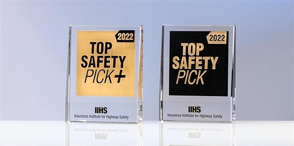 IIHS公布2022最佳安全奖：丰田塞纳、特斯拉Model Y入选 - 1