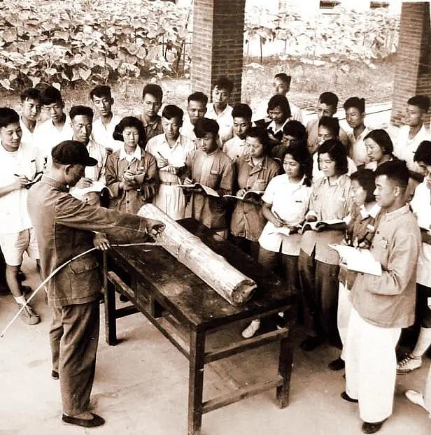 1958 年实验实习课