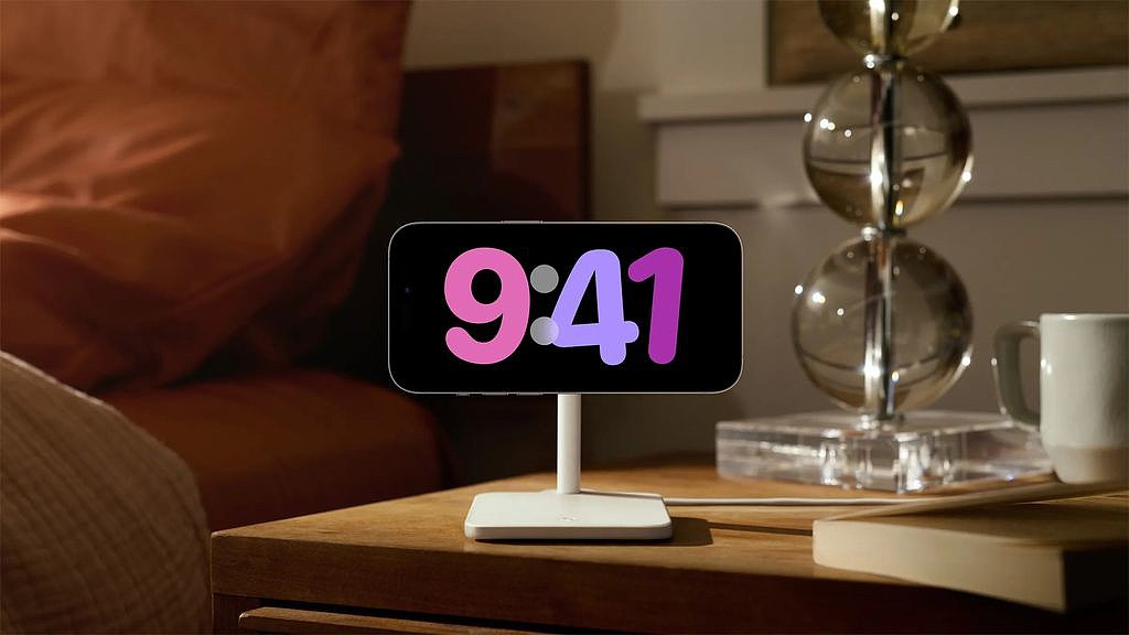 苹果发布 iOS 17 正式版：更新 FaceTime 通话、引入“待机显示”、增强隔空投送等 - 8