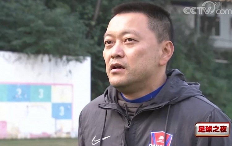 重庆U17梯队教练：这次欠薪时间最长，有些助教已卖车、卖房 - 1