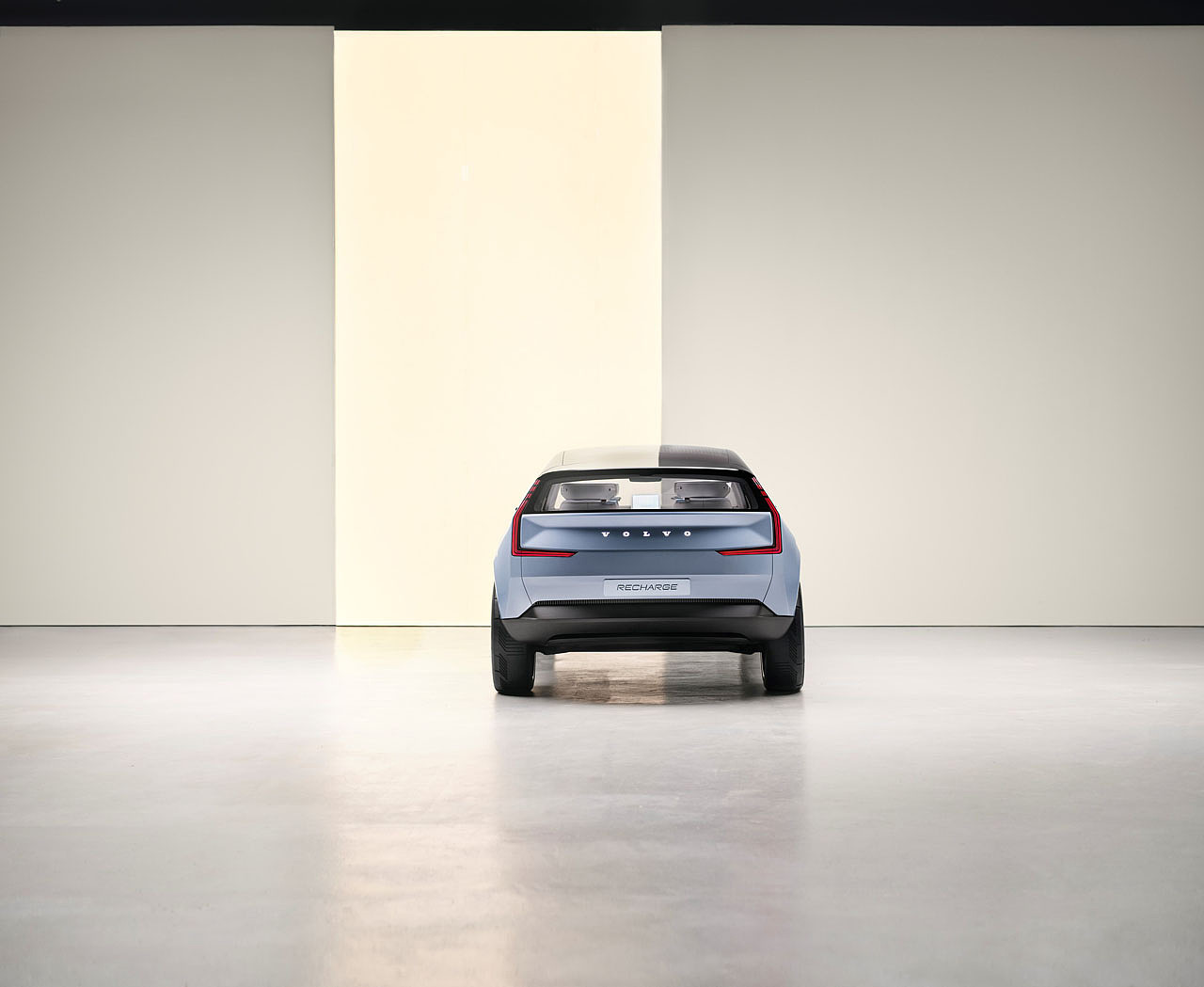 沃尔沃正式公布全新纯电动轿跑SUV：C40 RECHARGE - 19