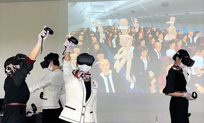日本航空用VR技术训练空姐 在虚拟世界培养沟通能力 - 14